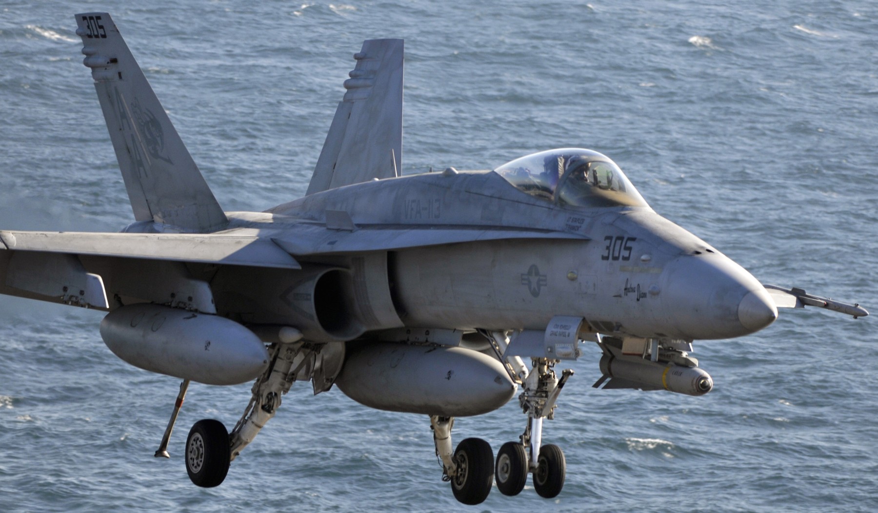 vfa-113 stingers f/a-18c hornet cvw-17 uss carl vinson cvn-70 2012 23