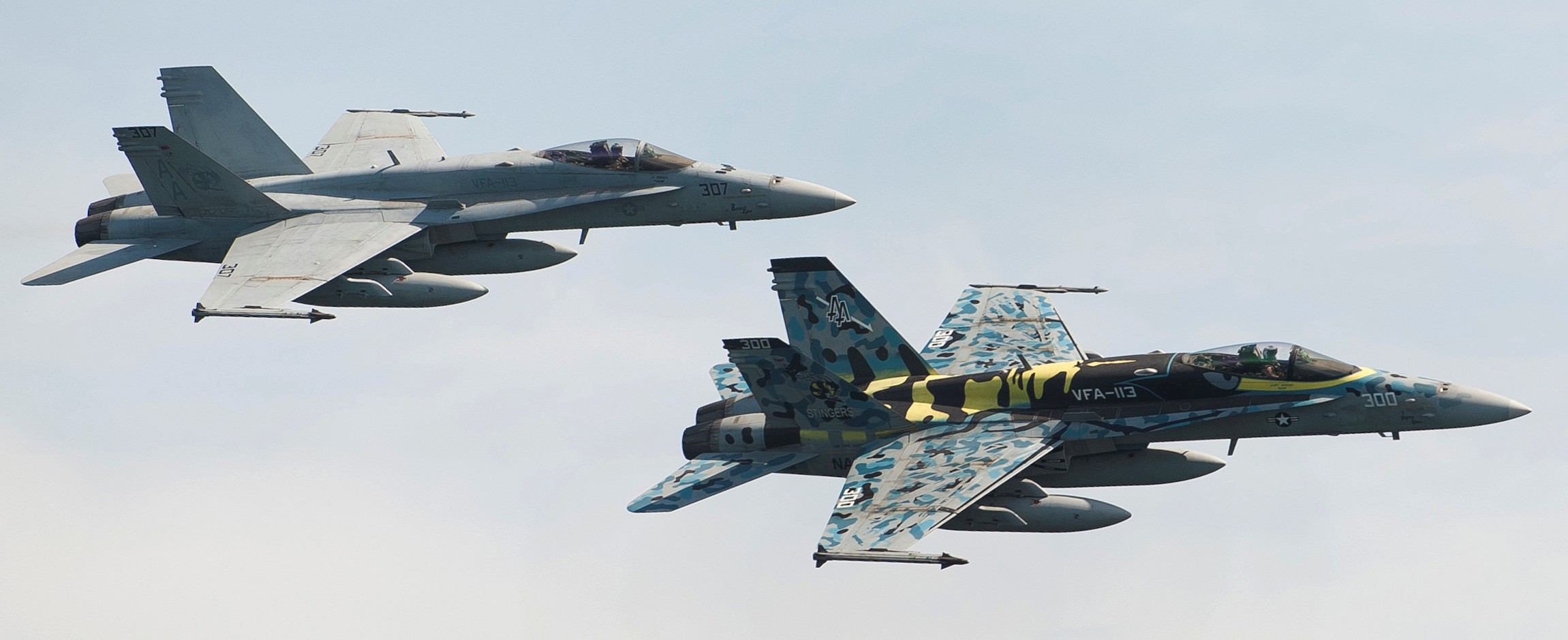 vfa-113 stingers f/a-18c hornet cvw-17 uss carl vinson cvn-70 2012 28