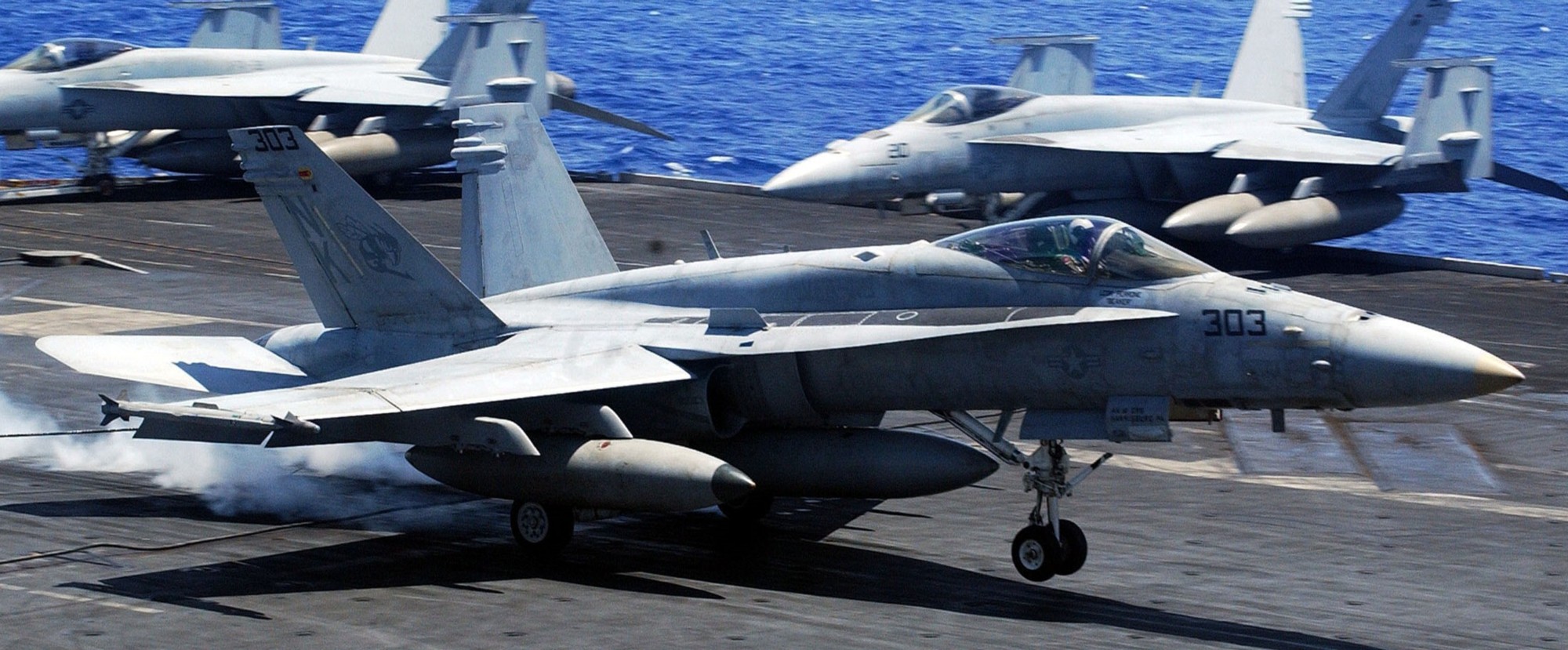 vfa-113 stingers f/a-18c hornet cvw-14 uss ronald reagan cvn-76 2006 62