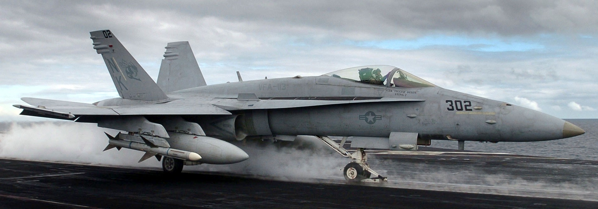 vfa-113 stingers f/a-18c hornet cvw-14 uss john c. stennis cvn-74 2004 72