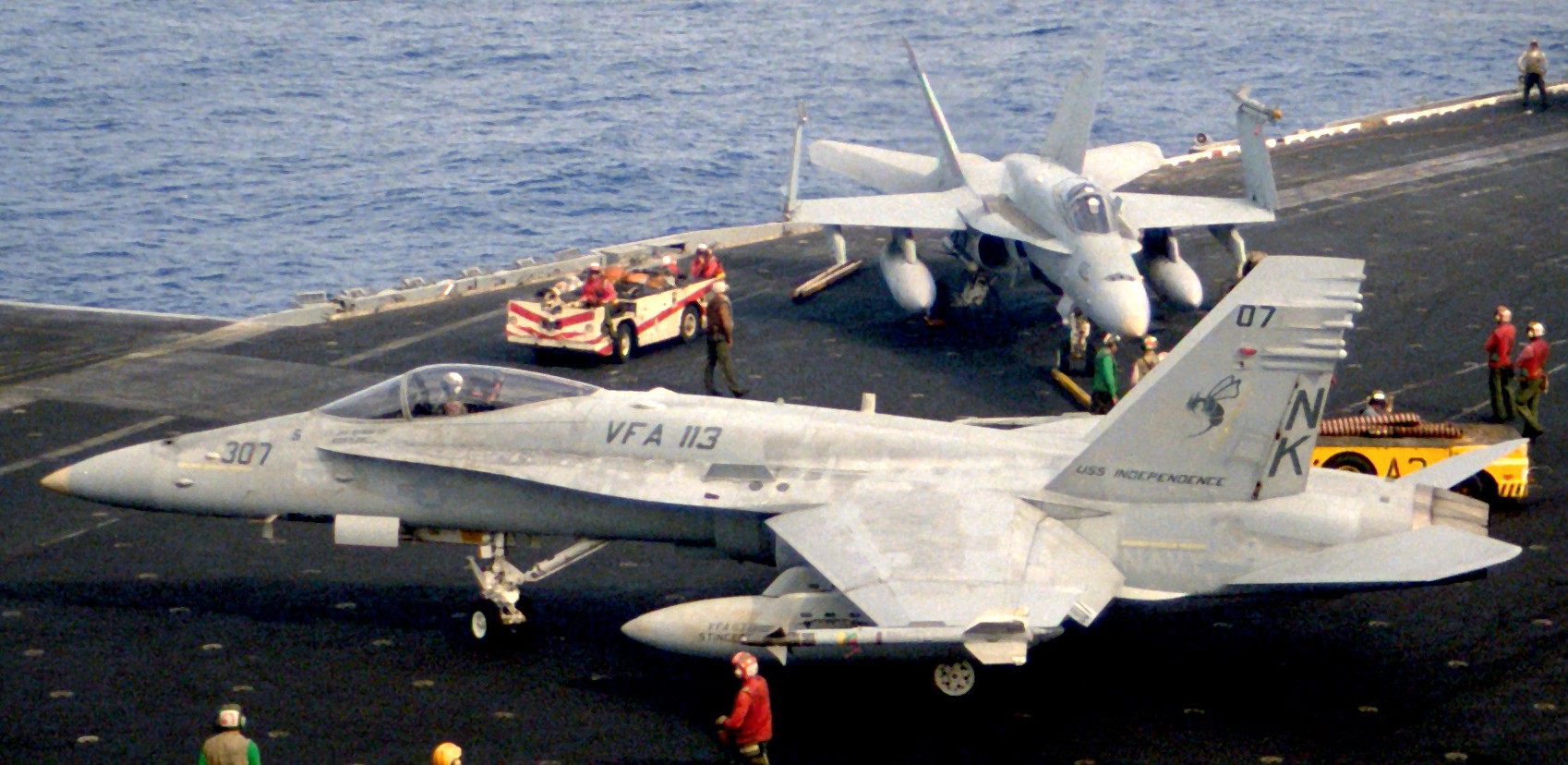 vfa-113 stingers f/a-18c hornet cvw-14 uss independence cv-62 1990 84