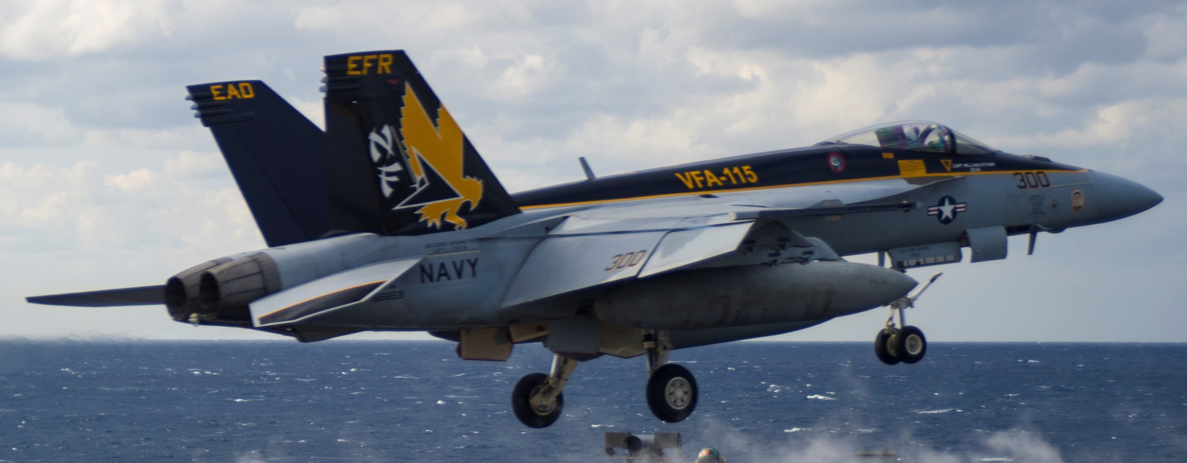vfa-115 eagles strike fighter squadron f/a-18e super hornet cvw-5 uss george washington cvn-73 2013 27