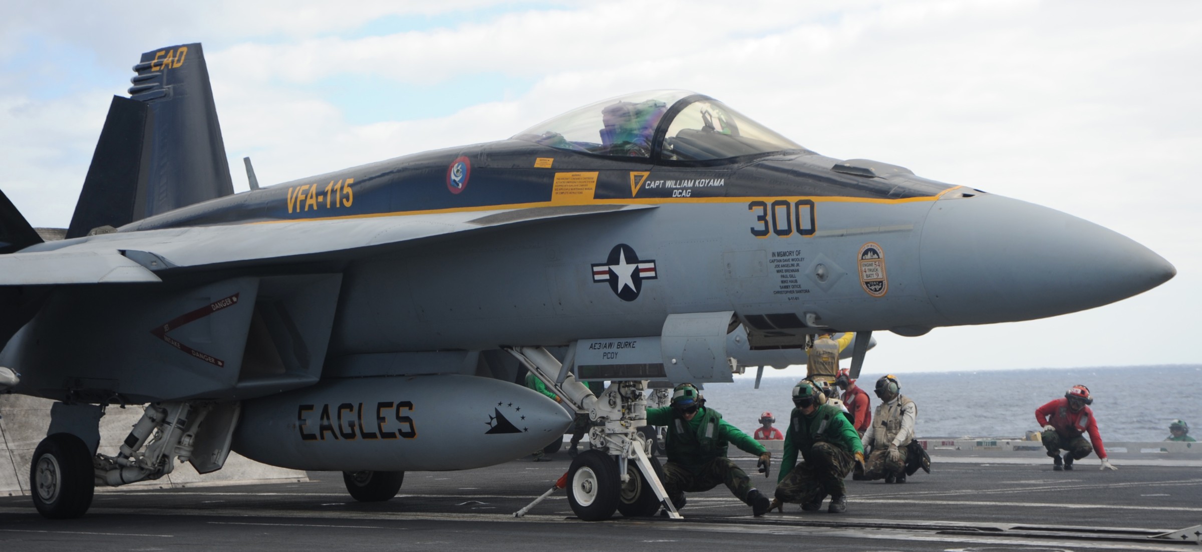 vfa-115 eagles strike fighter squadron f/a-18e super hornet cvw-5 uss george washington cvn-73 2013 35