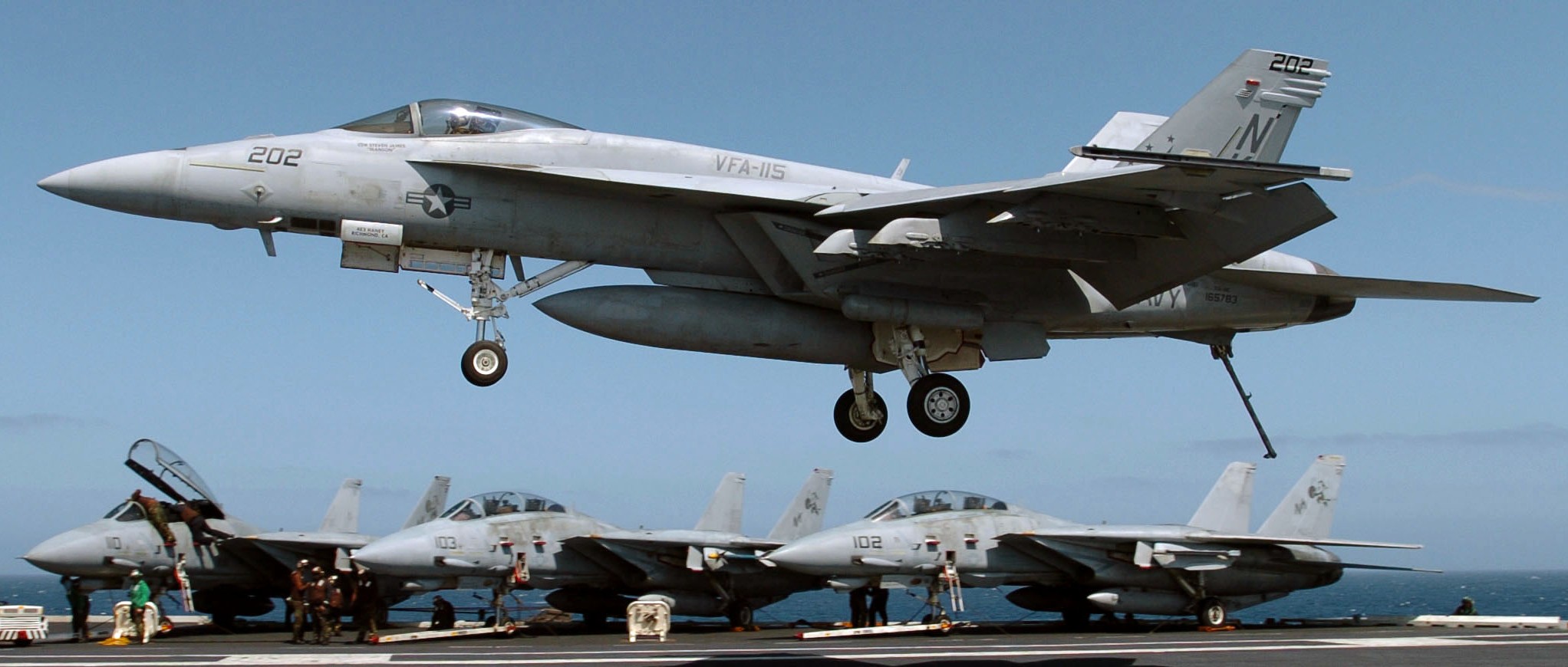 vfa-115 eagles strike fighter squadron f/a-18e super hornet cvw-14 uss john c. stennis cvn-74 2004 54