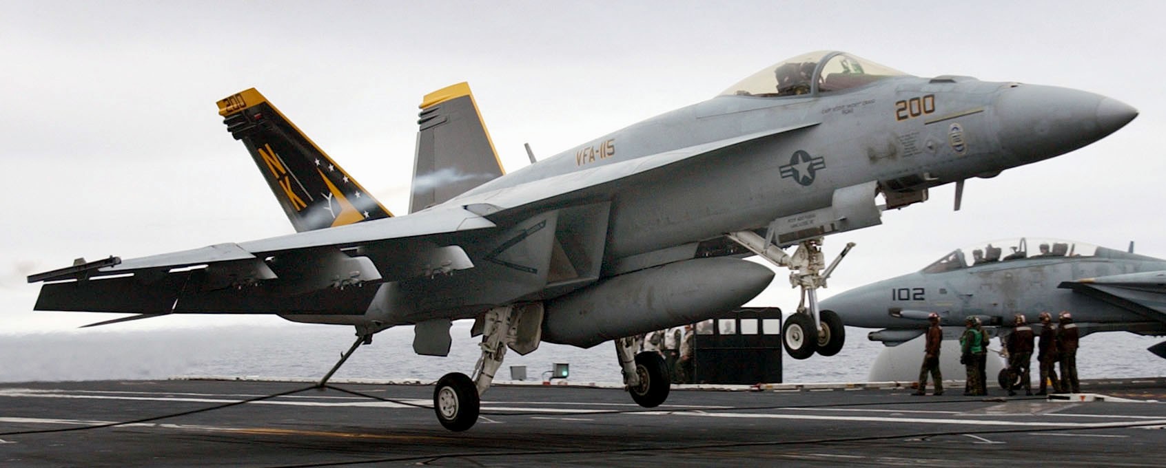 vfa-115 eagles strike fighter squadron f/a-18e super hornet cvw-14 uss john c. stennis cvn-74 2004 56