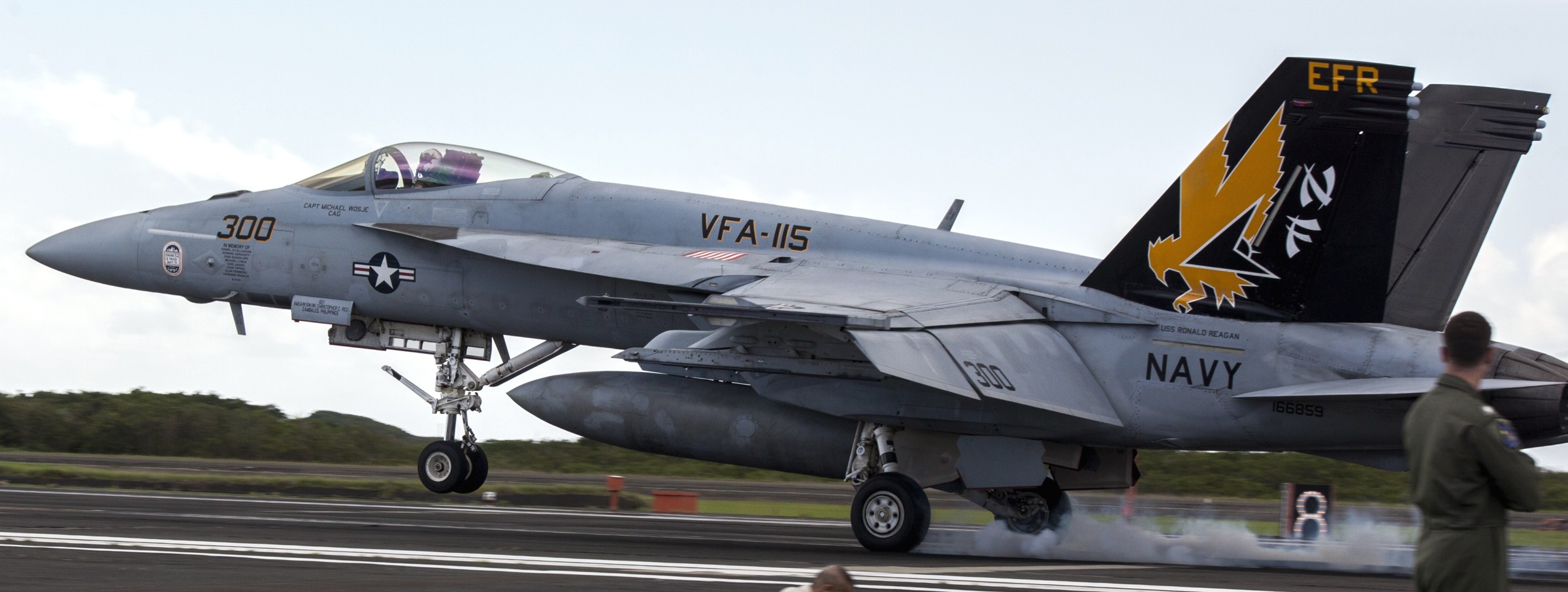 vfa-115 eagles strike fighter squadron f/a-18e super hornet cvw-5 uss ronald reagan 2017 73