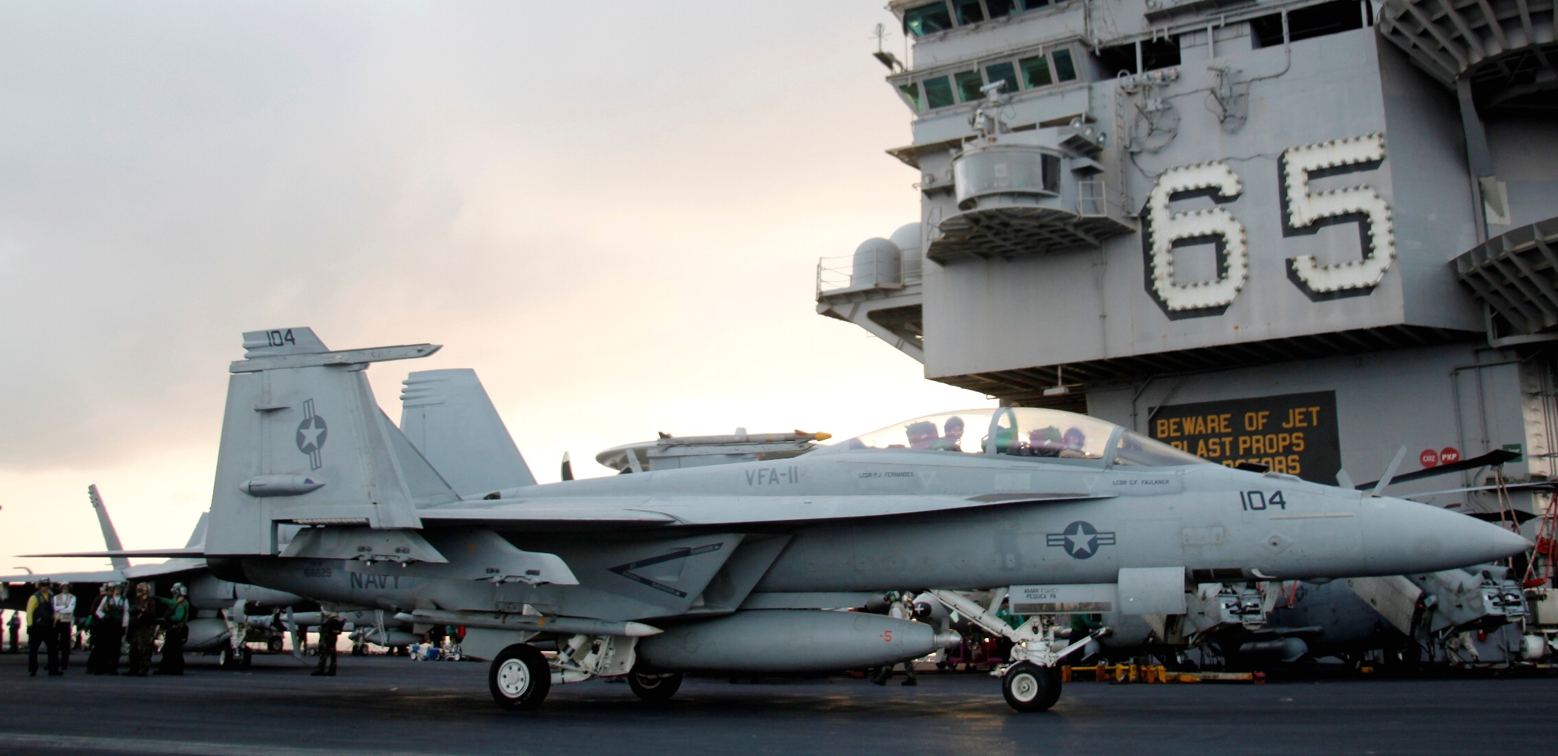 vfa-11 red rippers strike fighter squadron us navy f/a-18f super hornet uss enterprise cvn-65 carrier air wing cvw-1 80