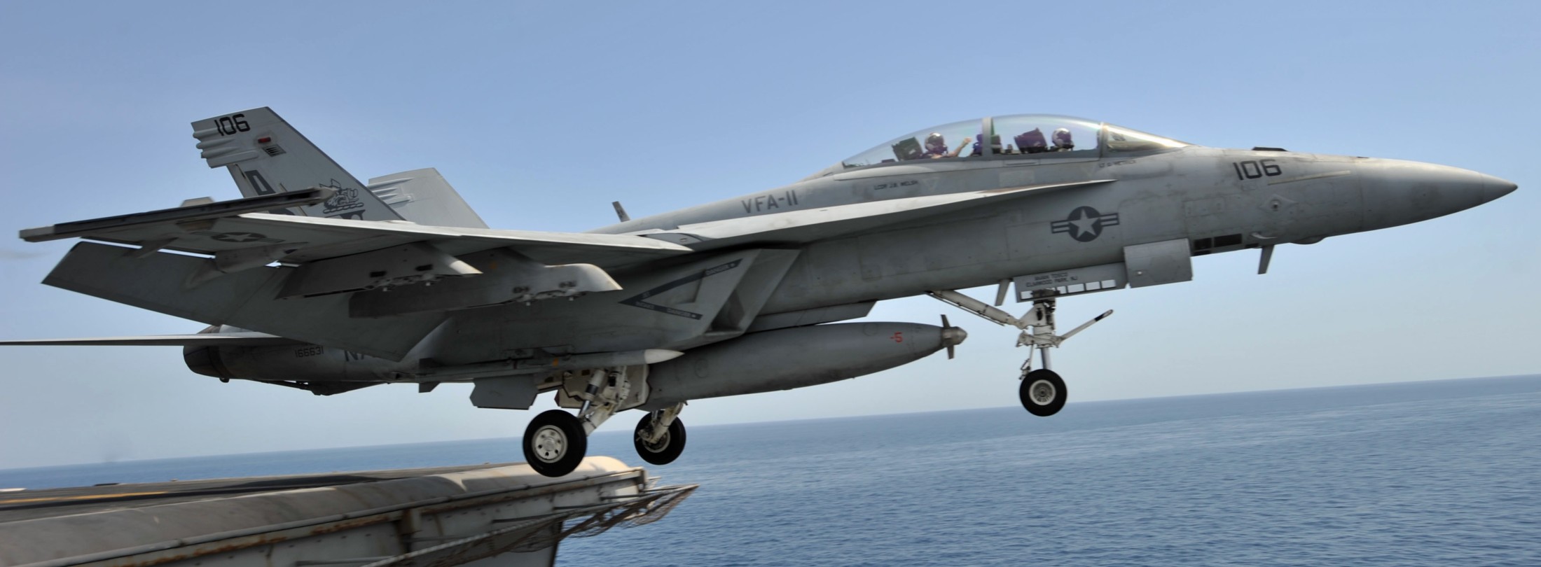 vfa-11 red rippers strike fighter squadron us navy f/a-18f super hornet carrier air wing cvw-1 uss enterprise cvn-65 41