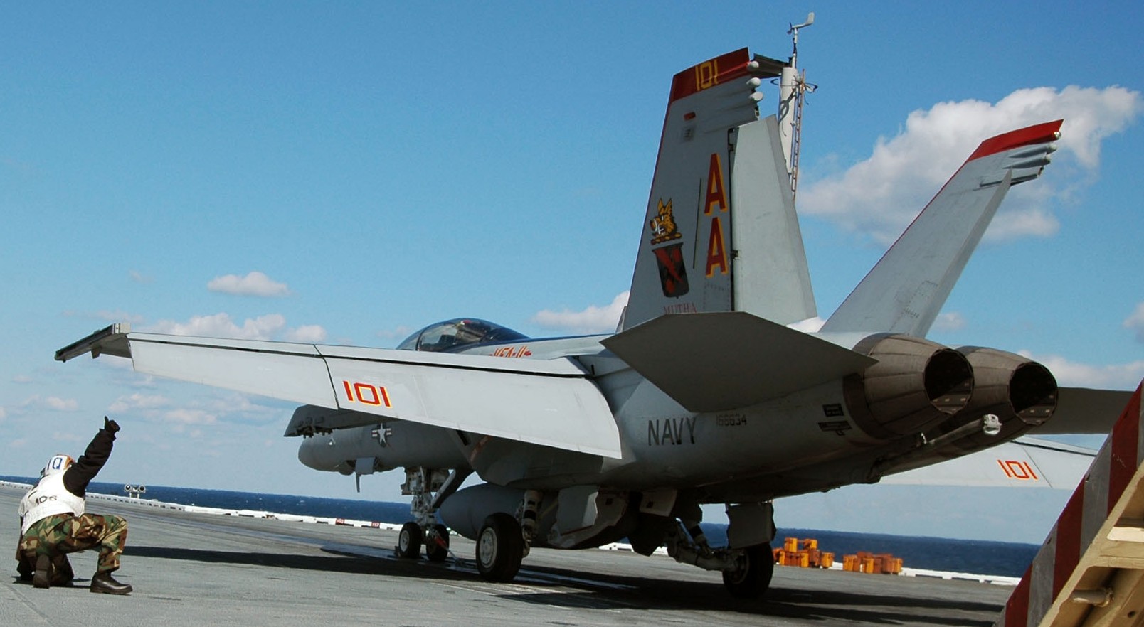 vfa-11 red rippers strike fighter squadron us navy f/a-18f super hornet carrier air wing cvw-17 65