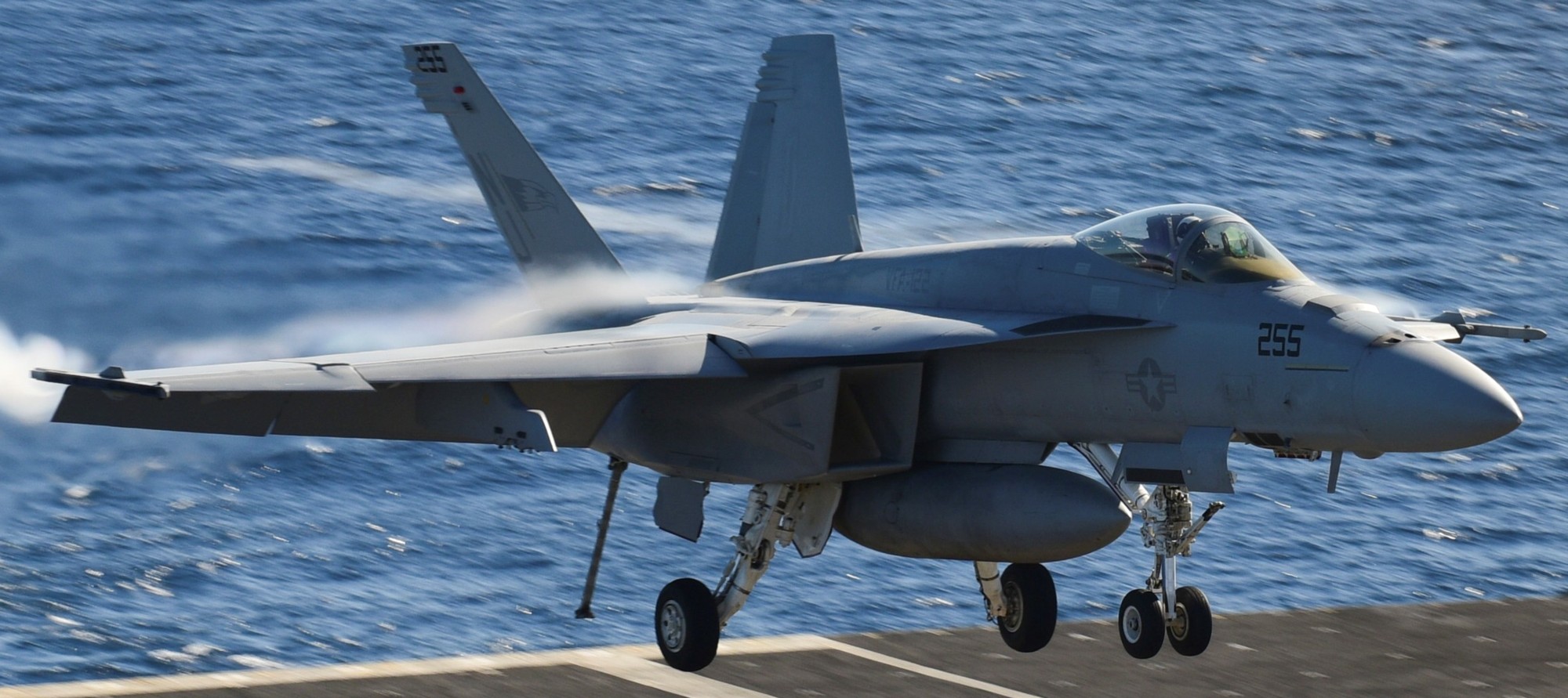 vfa-122 flying eagles strike fighter squadron f/a-18e super hornet 2016 06