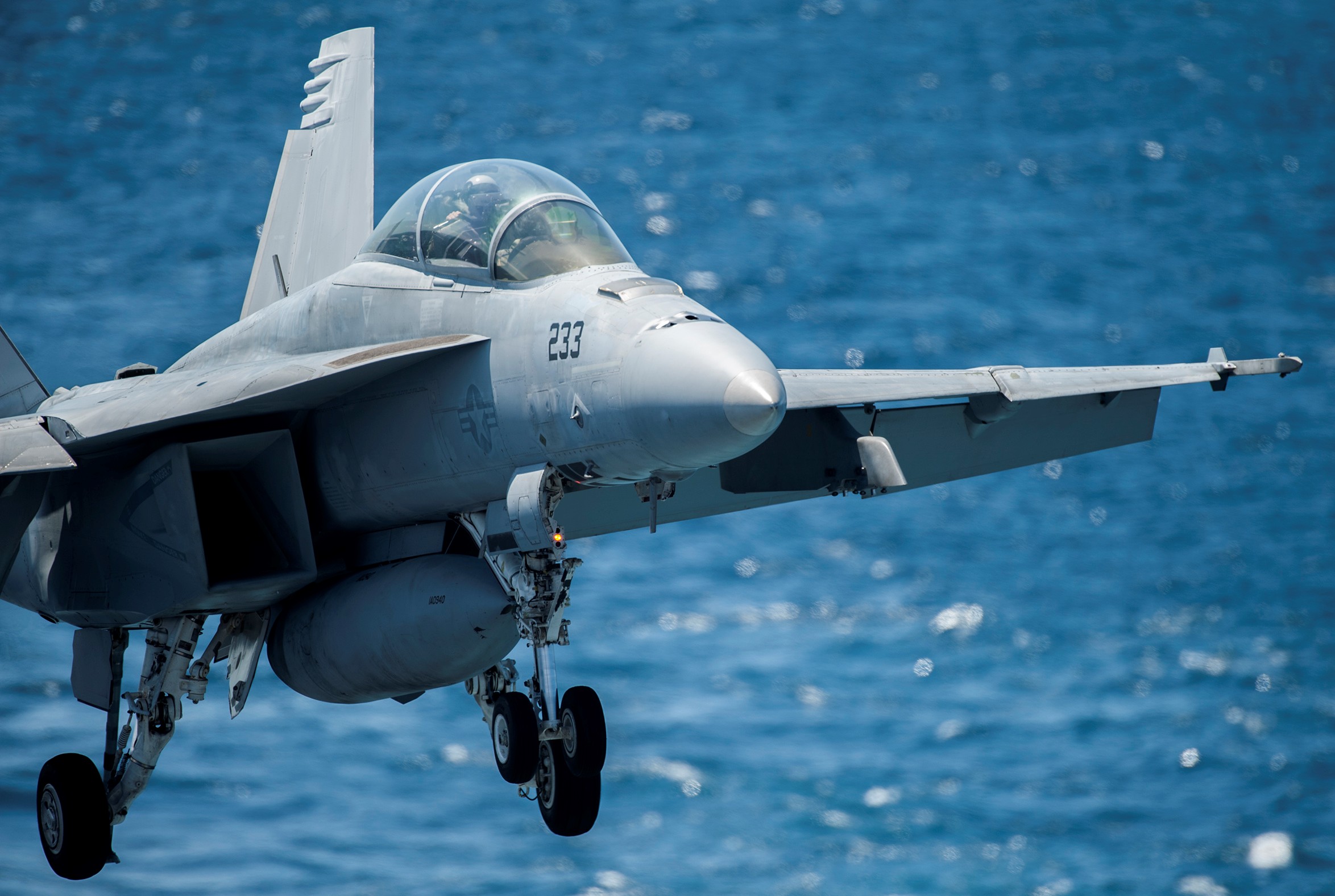vfa-122 flying eagles strike fighter squadron f/a-18f super hornet 2015 12