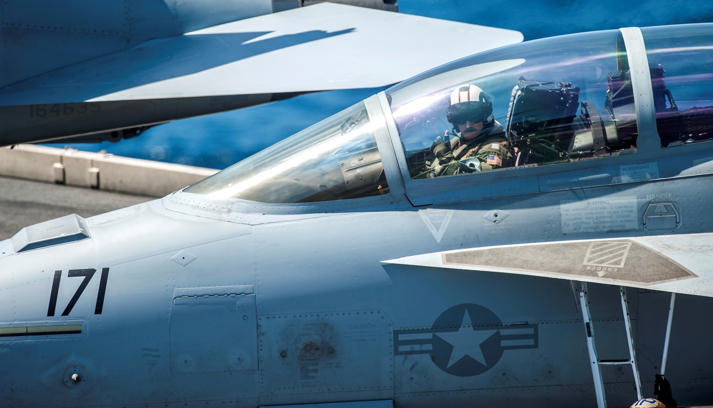 vfa-122 flying eagles strike fighter squadron f/a-18f super hornet 2015 13