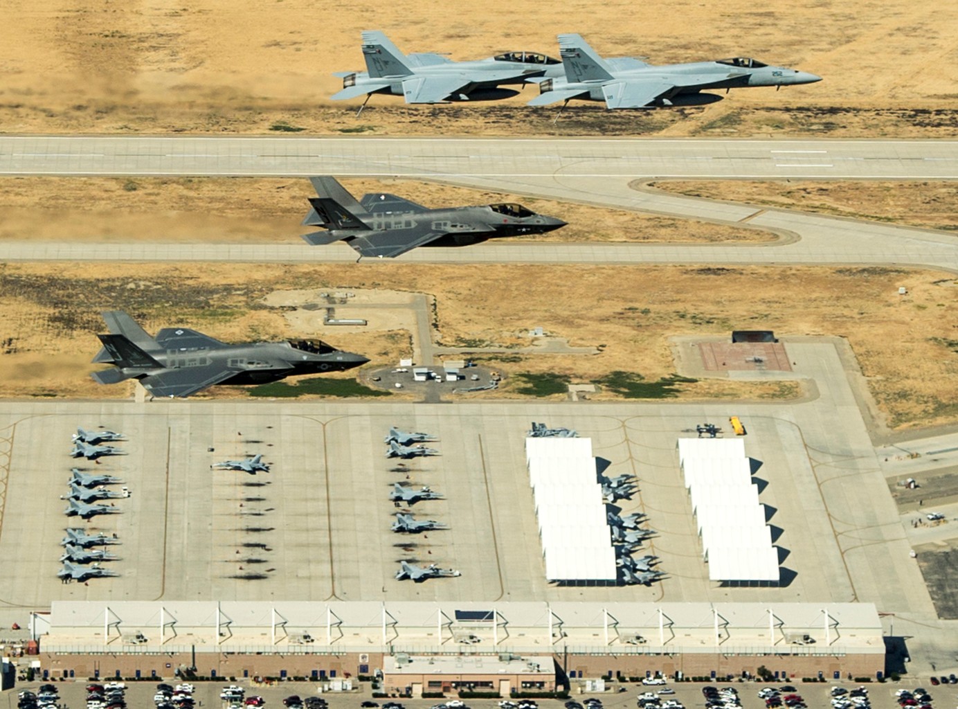 vfa-122 flying eagles strike fighter squadron f/a-18f super hornet 2014 16 nas lemoore california