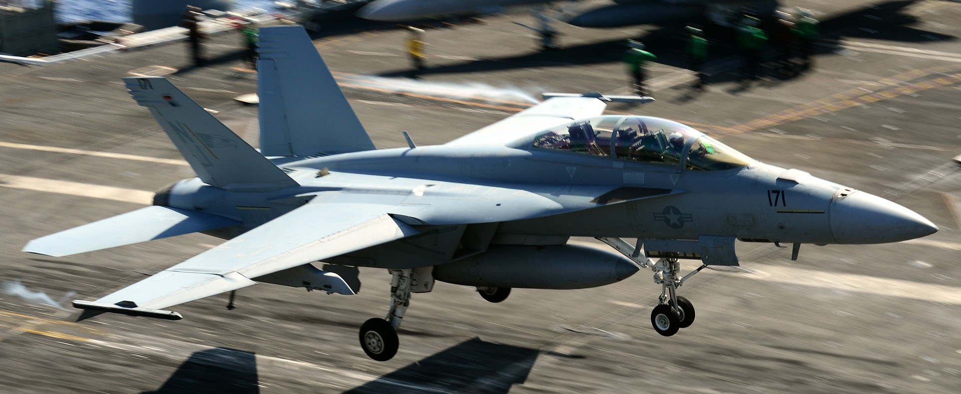 vfa-122 flying eagles strike fighter squadron f/a-18f super hornet 2013 18