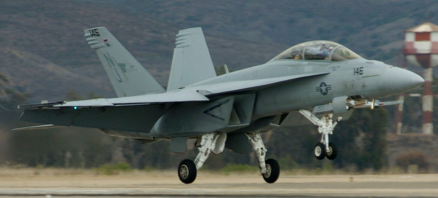 vfa-122 flying eagles strike fighter squadron f/a-18f super hornet 2006 31 nas miramar california