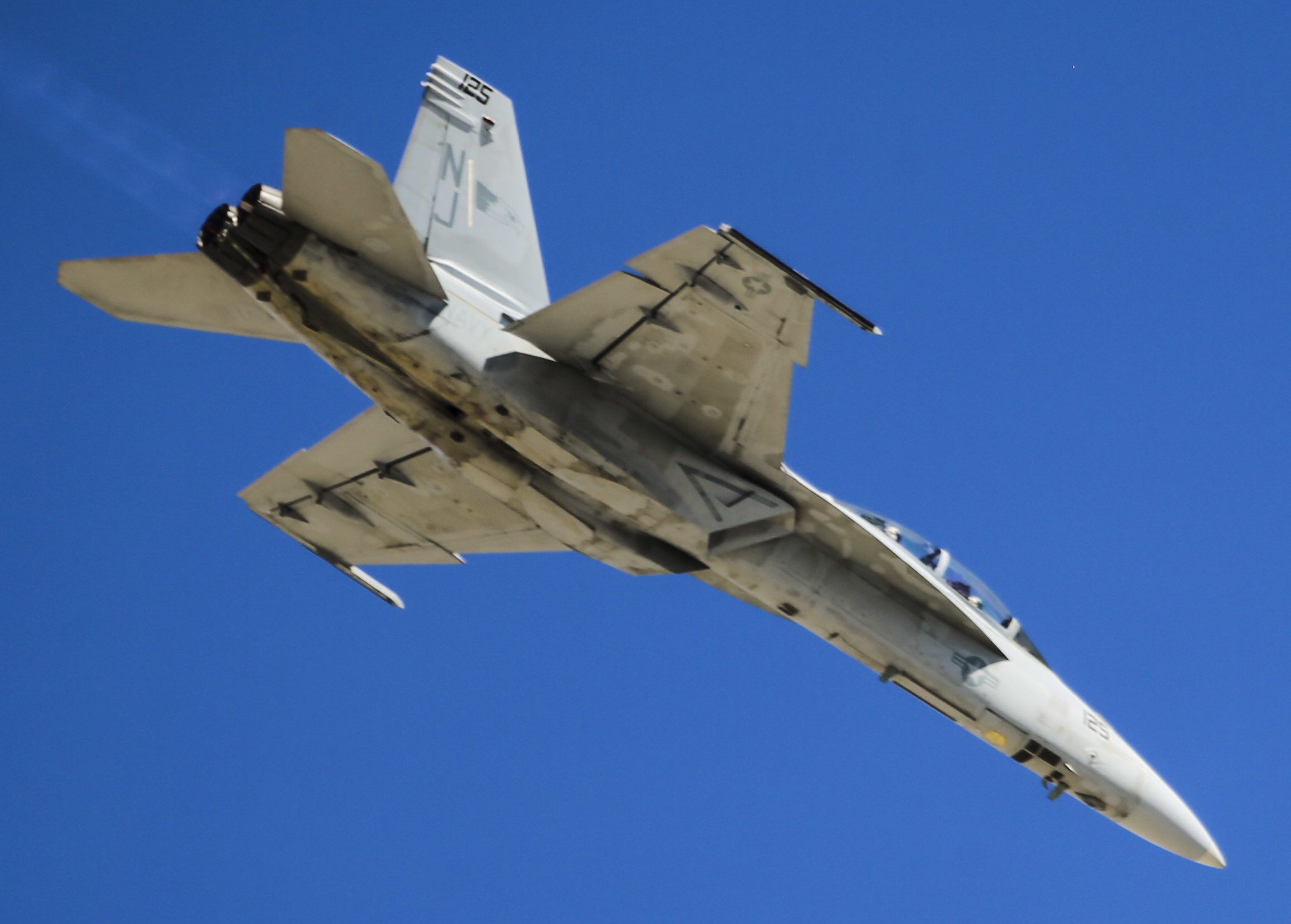 vfa-122 flying eagles strike fighter squadron f/a-18f super hornet 2017 39 yuma arizona