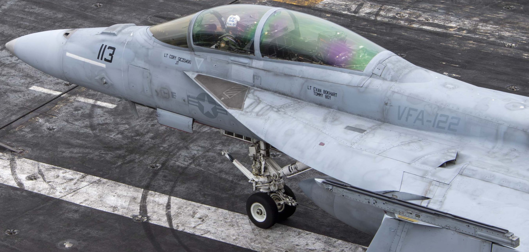 vfa-122 flying eagles strike fighter squadron f/a-18f super hornet cvn-72 uss abraham lincoln 100