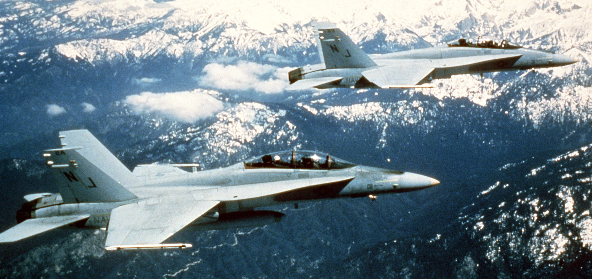 vfa-125 rough raiders strike fighter squadron f/a-18a hornet 1984 45 nas lenoore california fleet replacement