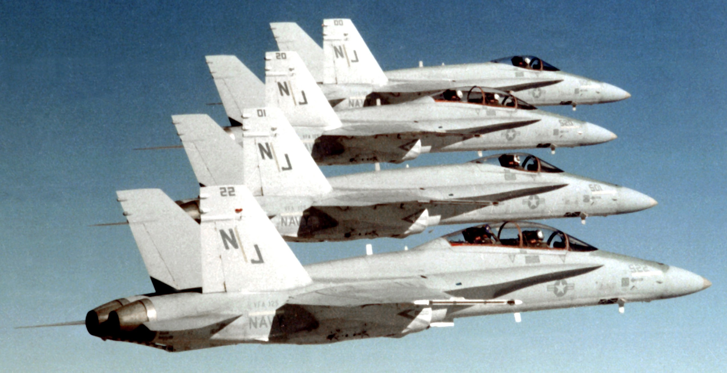 vfa-125 rough raiders strike fighter squadron f/a-18a hornet 1982 53 yuma arizona