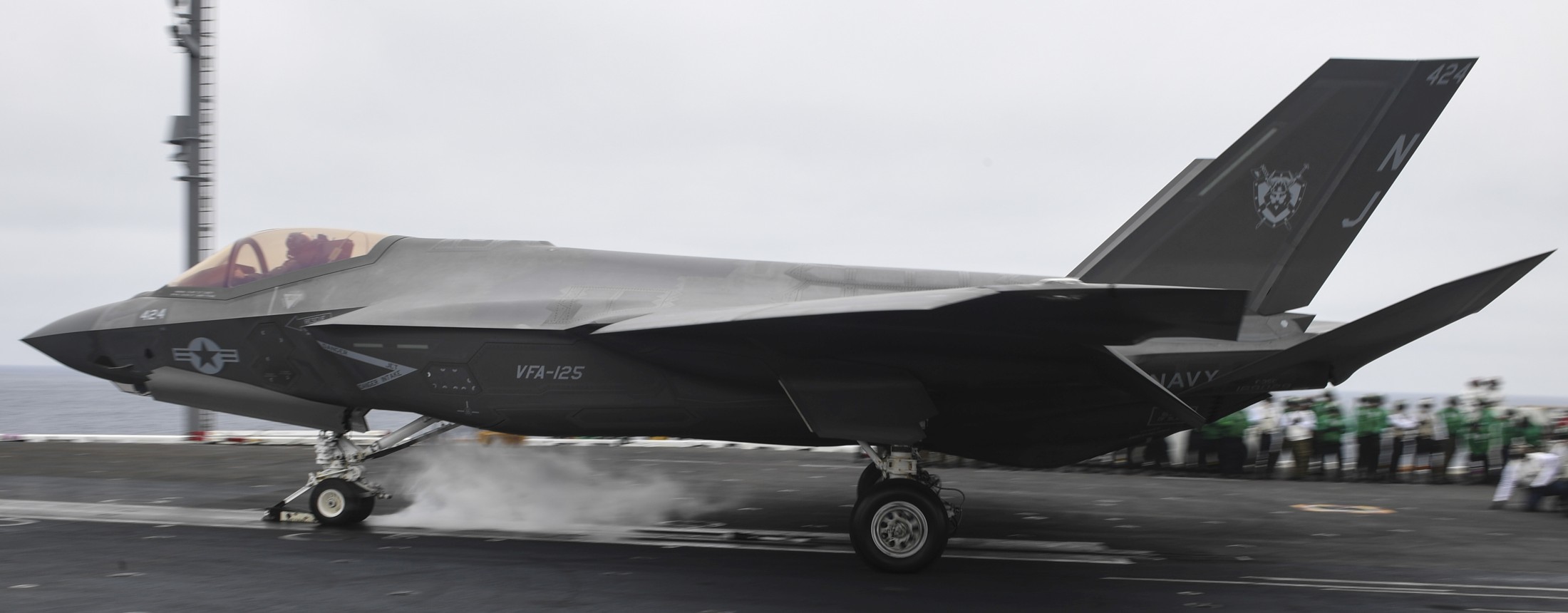vfa-125 rough raiders strike fighter squadron f-35c lightning ii jsf frs 71
