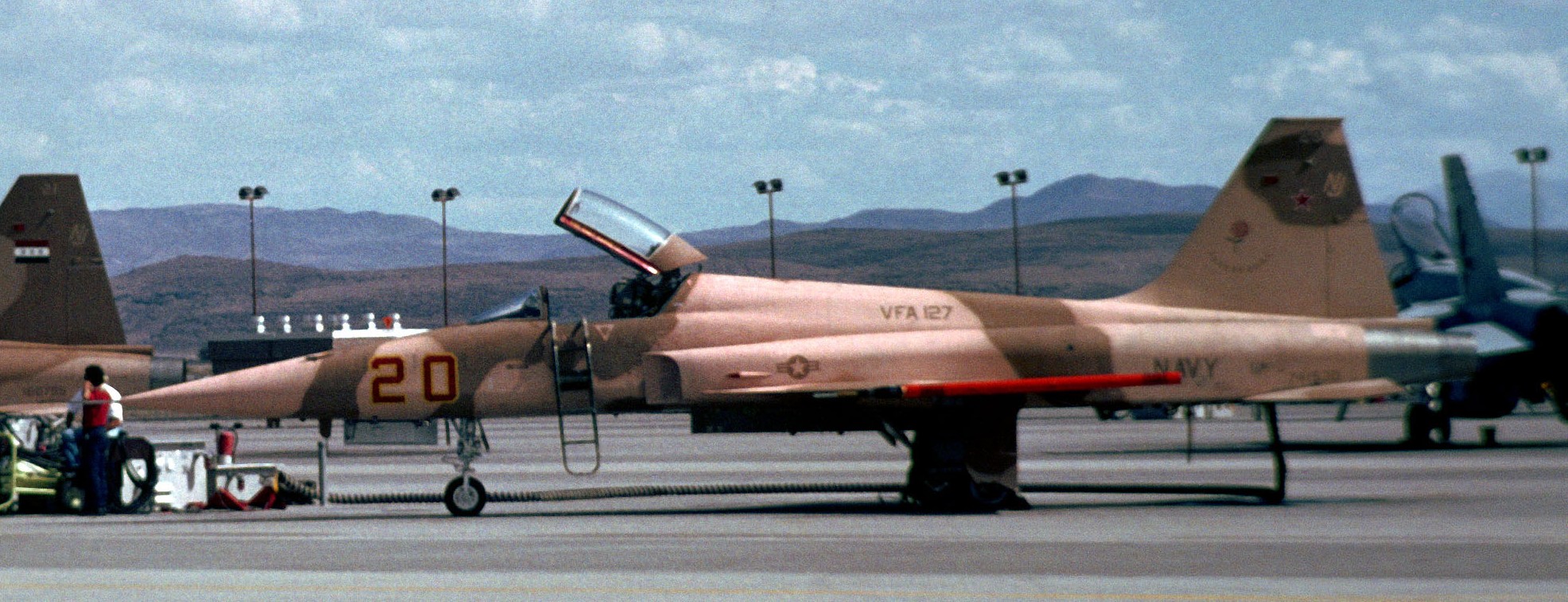 vfa-127 desert bogeys strike fighter squadron f-5e tiger 1990 02 nas fallon nevada