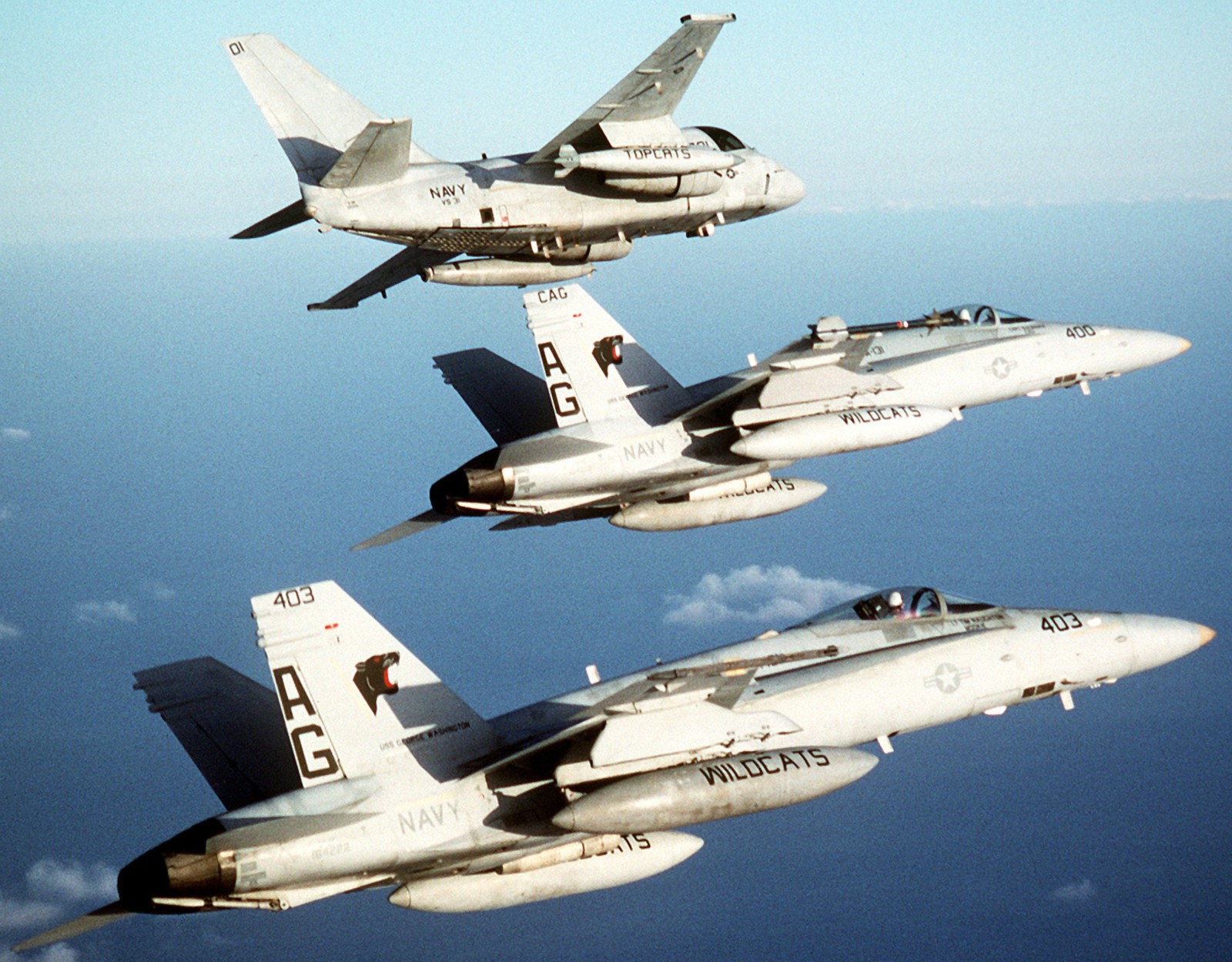 vfa-131 wildcats strike fighter squadron f/a-18c hornet cvw-7 s-3 viking vs-31 1992 131