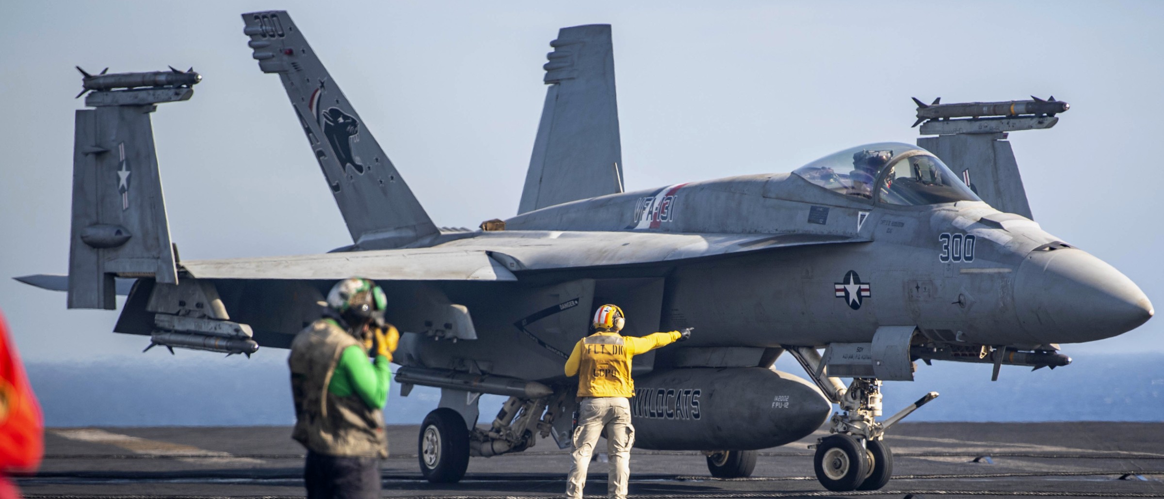 vfa-131 wildcats strike fighter squadron f/a-18e super hornet cvw-3 cvn-69 uss dwight d. eisenhower 207