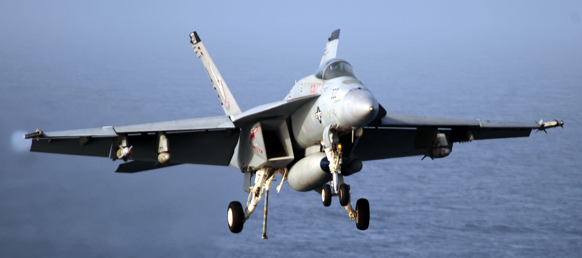 vfa-136 knighthawks strike fighter squadron f/a-18e super hornet 2012 10 cvw-1 uss enterprise cvn-65