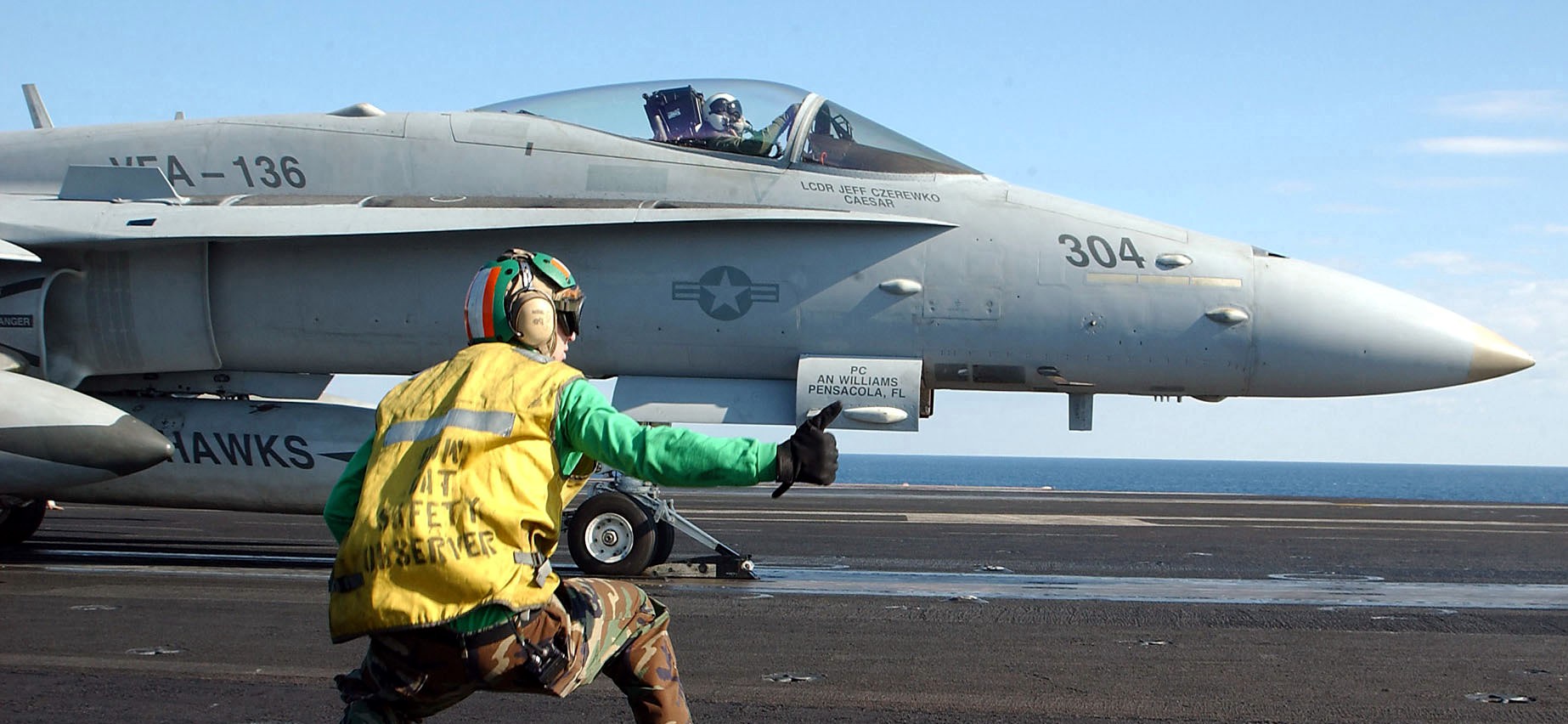 vfa-136 knighthawks strike fighter squadron f/a-18c hornet 2003 50 cvw-7 uss george washington cvn-73