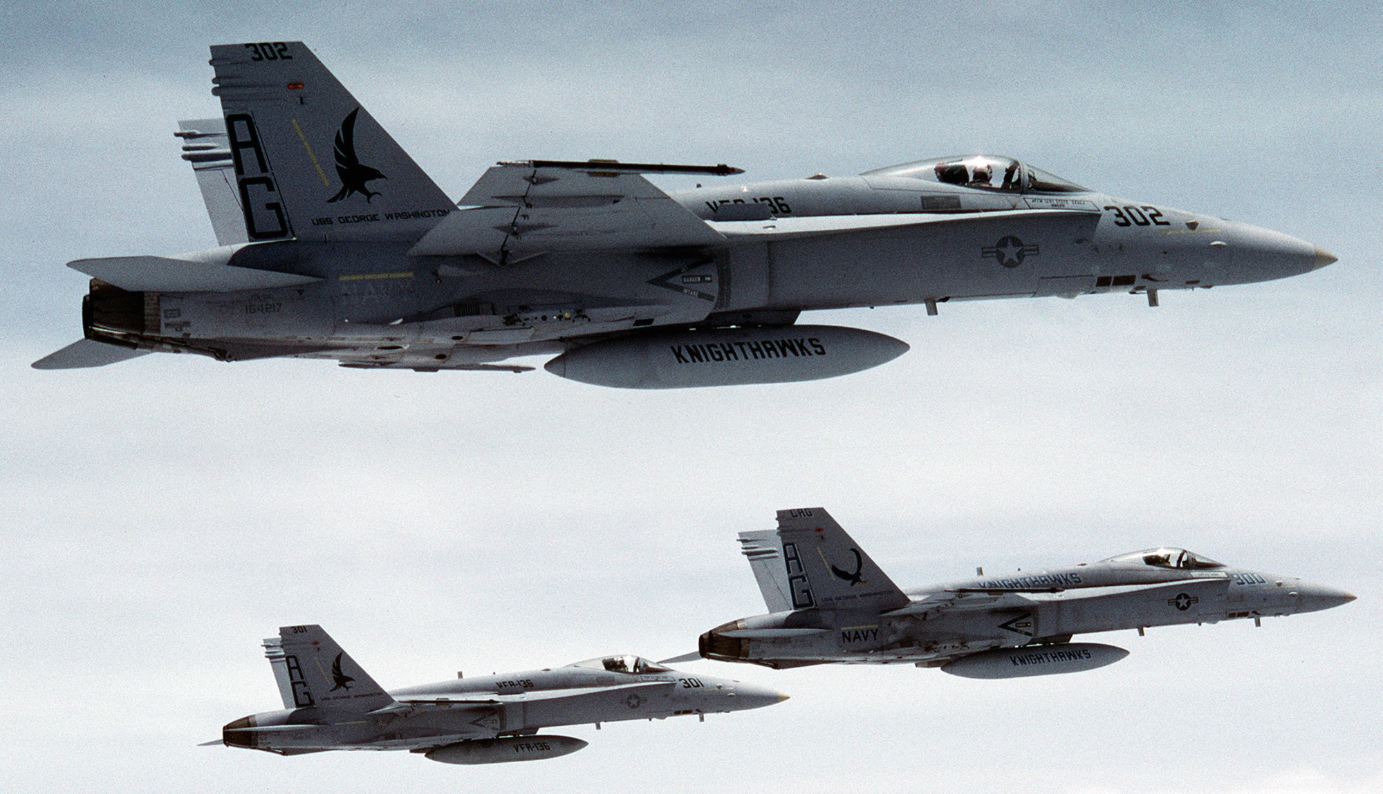 vfa-136 knighthawks strike fighter squadron f/a-18c hornet 1993 64 carrier air wing cvw-7