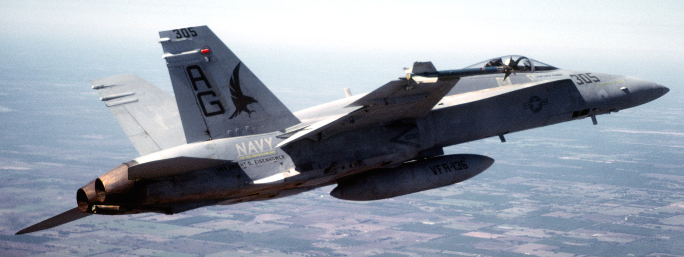vfa-136 knighthawks strike fighter squadron f/a-18a hornet 1989 93 cvw-7