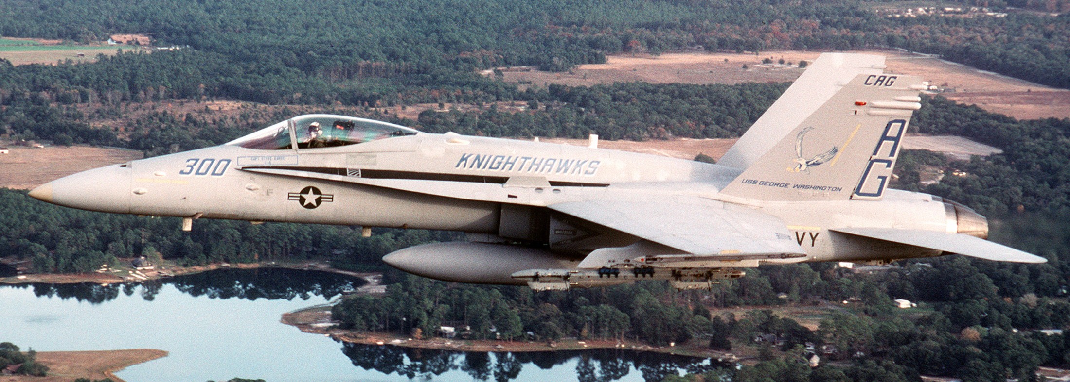 vfa-136 knighthawks strike fighter squadron f/a-18c hornet 1992 107 cvw-7 carrier air wing