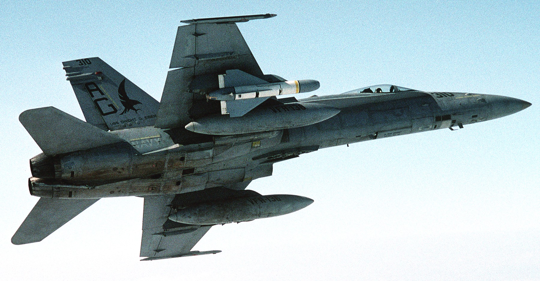 vfa-136 knighthawks strike fighter squadron f/a-18c hornet 1992 121 cvw-7 uss dwight d. eisenhower cvn-69 agm-62 walleye missile