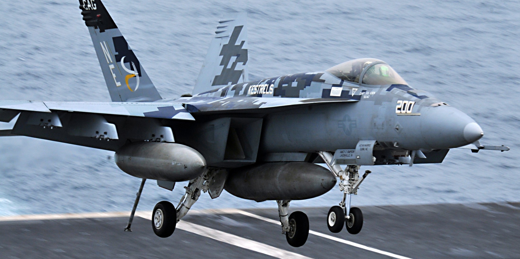 vfa-137 kestrels strike fighter squadron f/a-18e super hornet cvw-2 uss abraham lincoln cvn-72 2010 46
