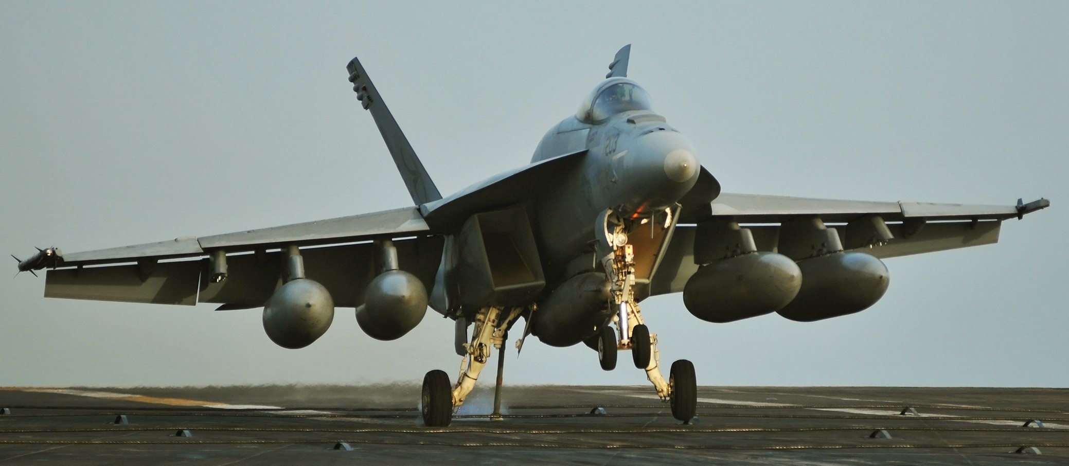 vfa-137 kestrels strike fighter squadron f/a-18e super hornet cvw-2 uss abraham lincoln cvn-72 2008 56