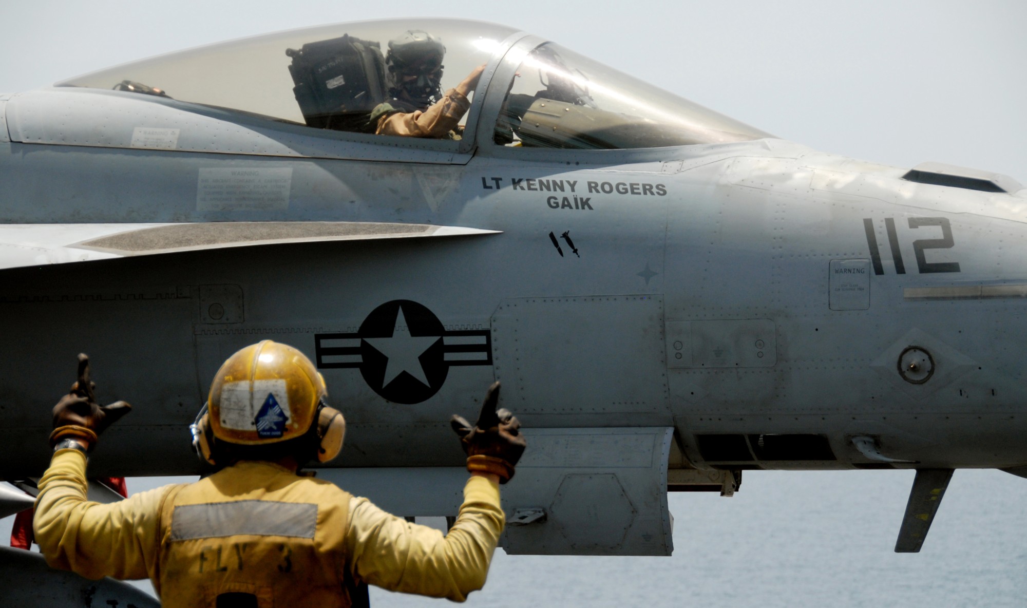 vfa-143 pukin dogs strike fighter squadron f/a-18e super hornet cvw-7 uss dwight d. eisenhower cvn-69 2009 55