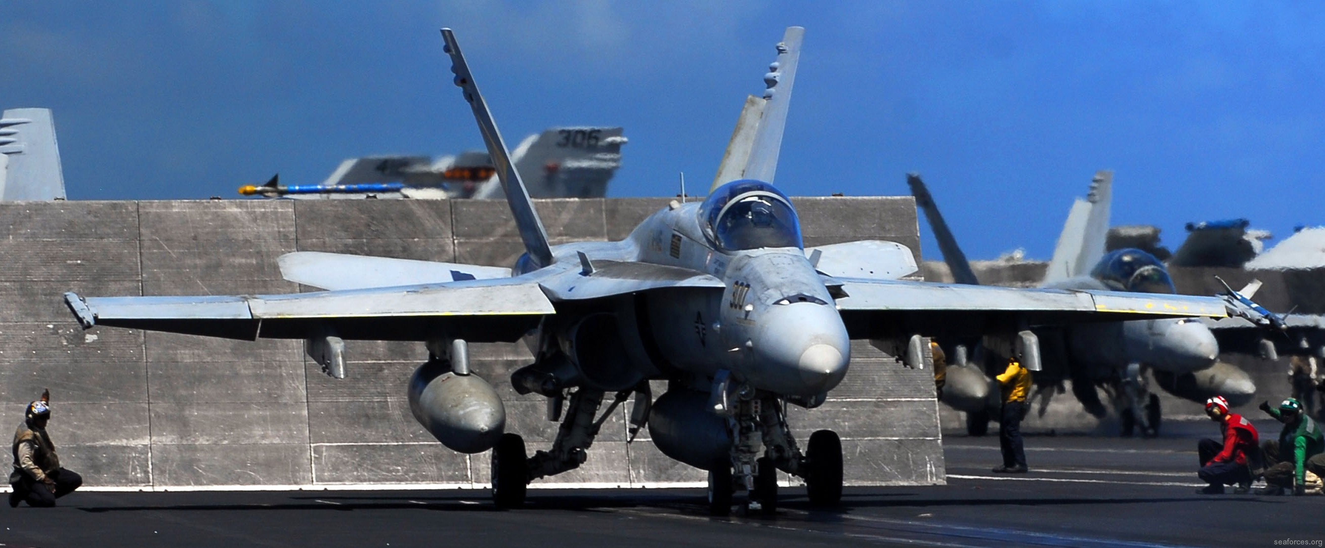 vfa-146 blue diamonds strike fighter squadron f/a-18c hornet carrier air wing cvw-9 uss john c. stennis cvn-74 106