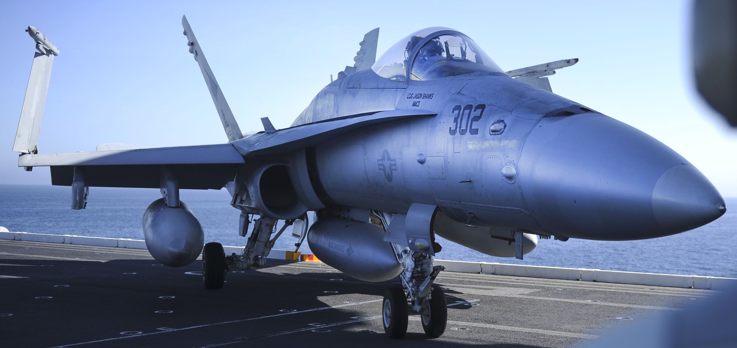 vfa-146 blue diamonds strike fighter squadron f/a-18c hornet cvw-11 uss nimitz cvn-68 177