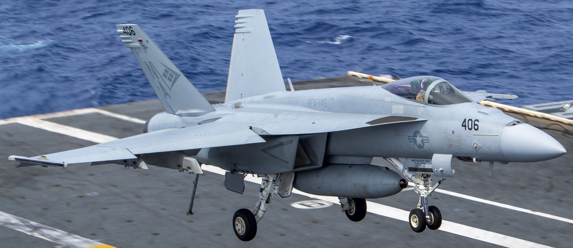 vfa-146 blue diamonds strike fighter squadron f/a-18e super hornet cvn-68 uss nimitz cvw-17 2025 205