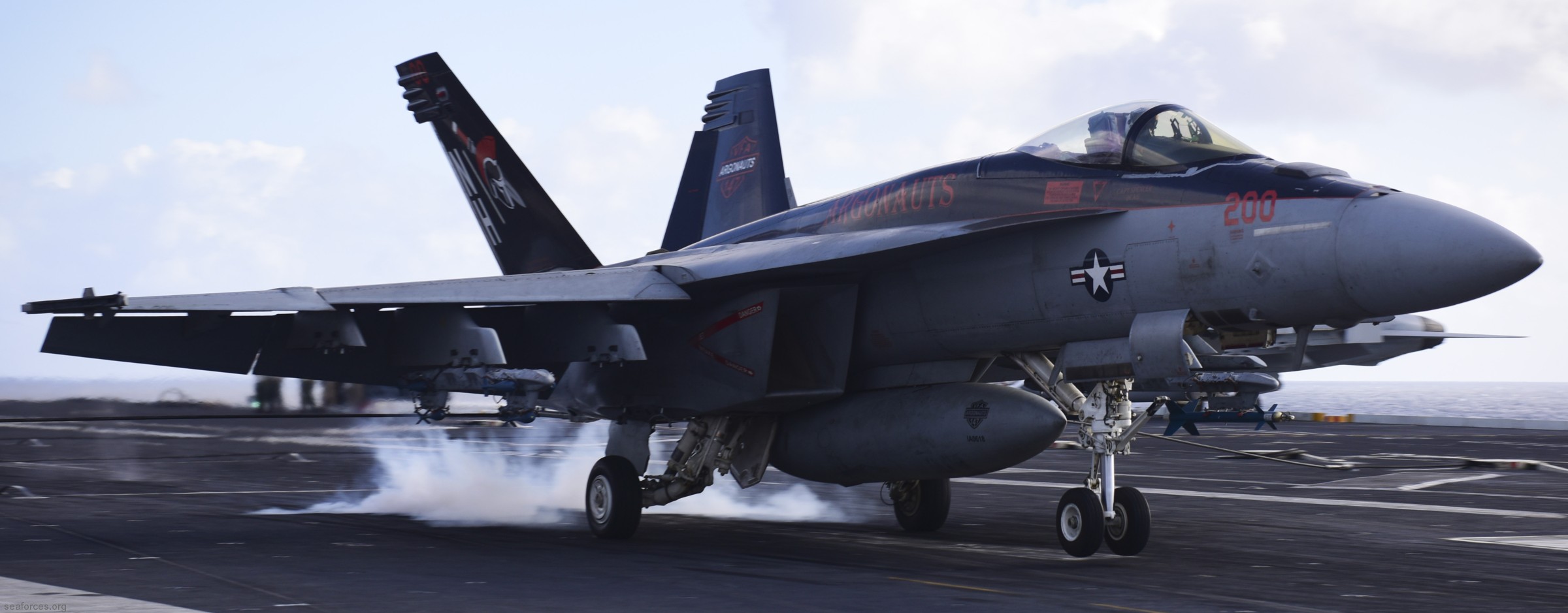 vfa-147 argonauts f/a-18e super hornet strike fighter squadron cvw-11 uss nimitz cvn-68 38