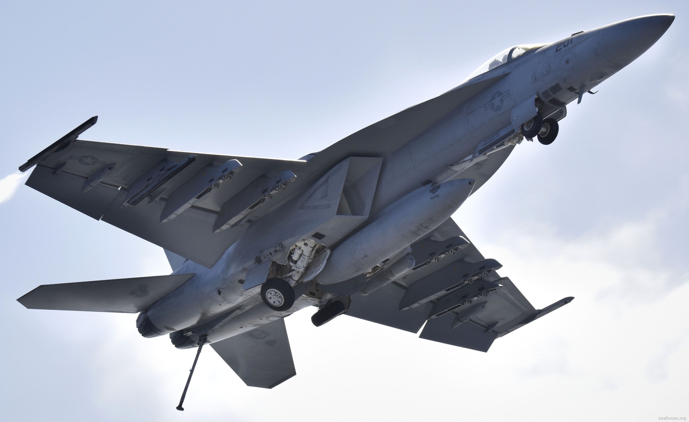 vfa-147 argonauts f/a-18e super hornet strike fighter squadron cvw-11 uss nimitz cvn-68 40