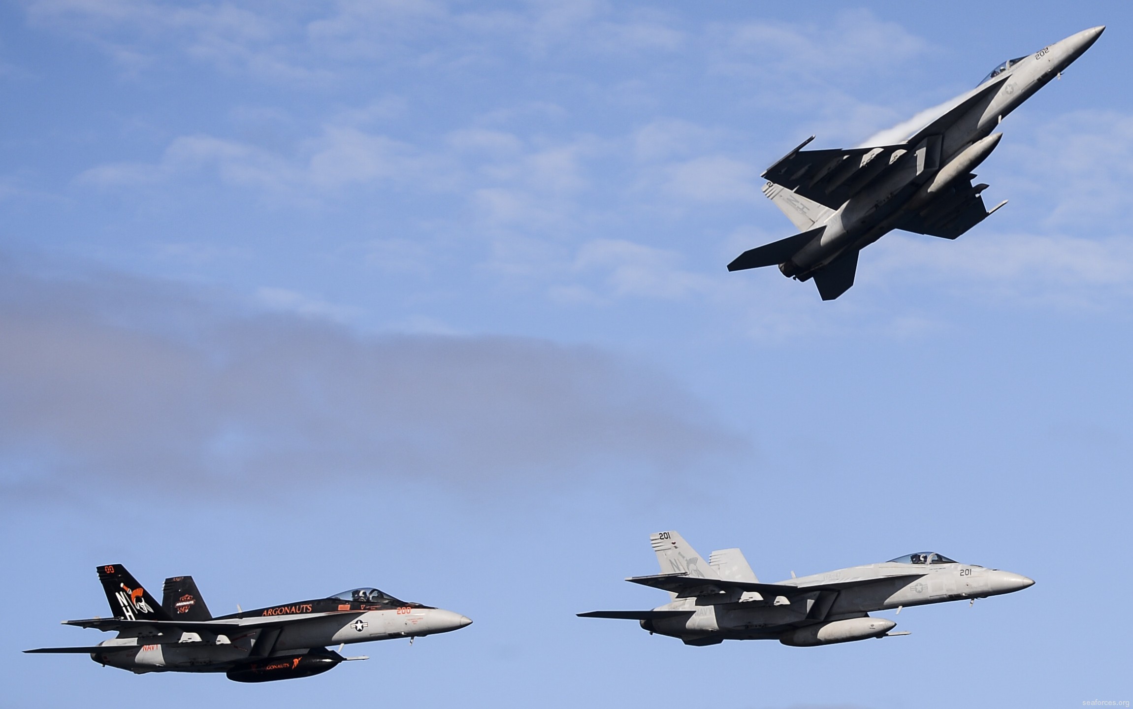 vfa-147 argonauts f/a-18e super hornet strike fighter squadron cvw-11 uss nimitz cvn-68 55