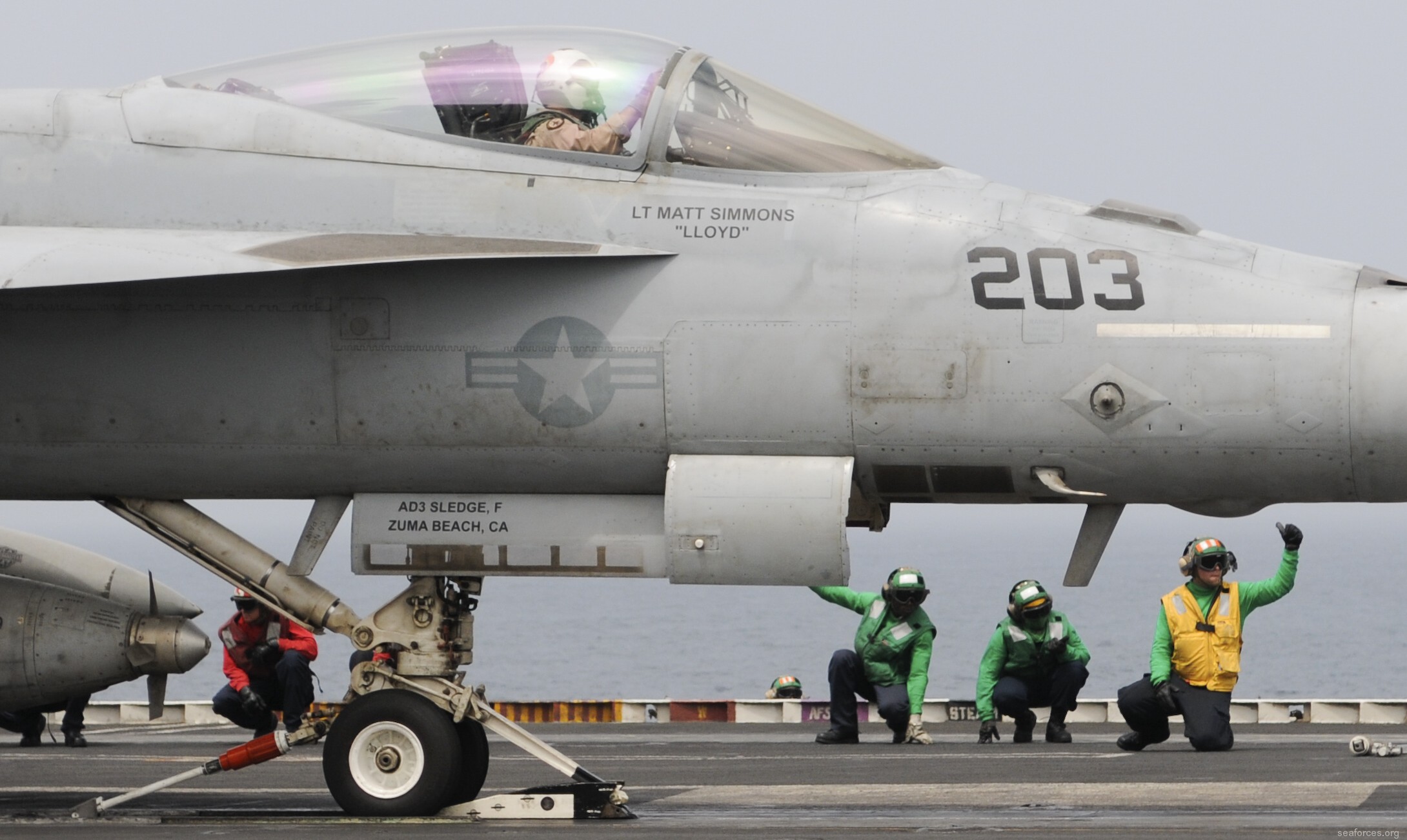 vfa-147 argonauts f/a-18e super hornet strike fighter squadron cvw-11 uss nimitz cvn-68 108