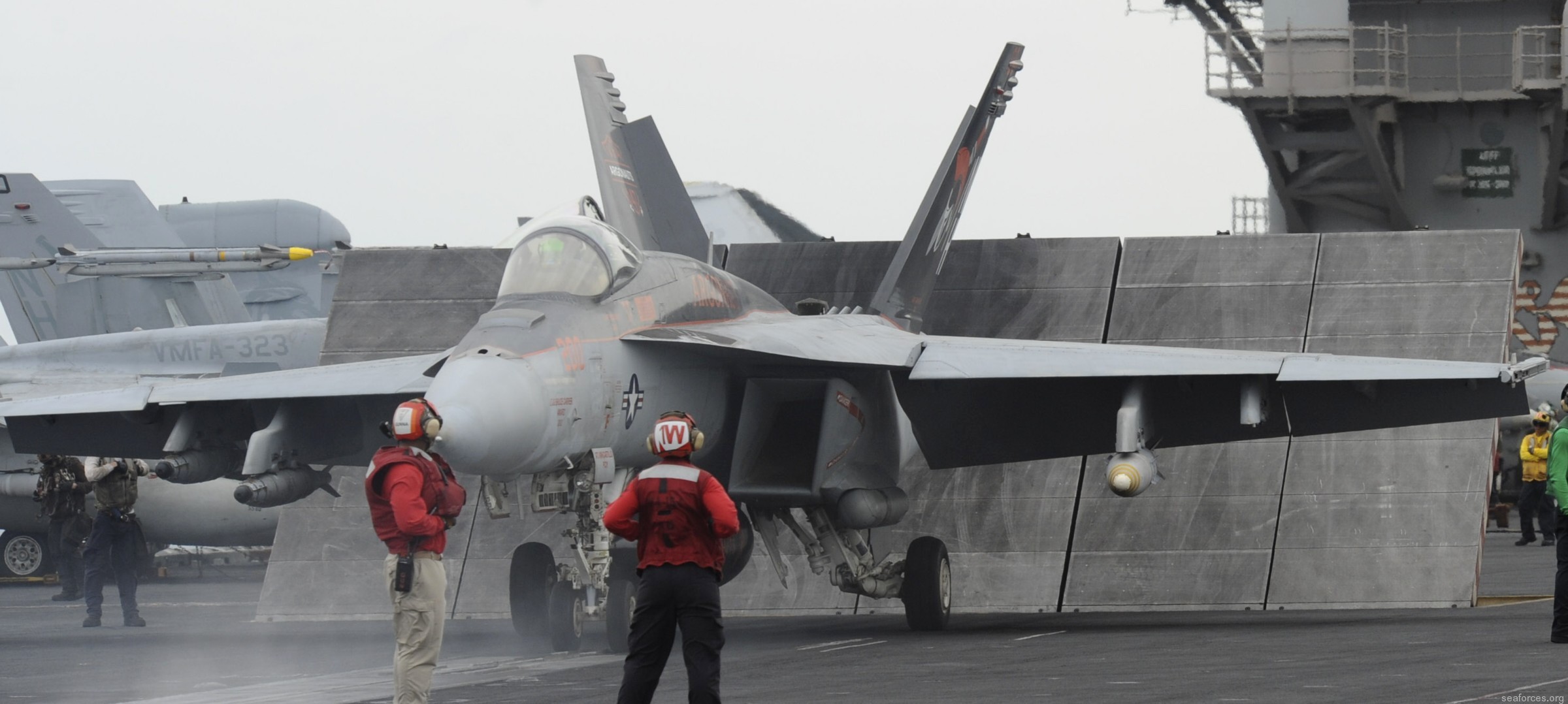 vfa-147 argonauts f/a-18e super hornet strike fighter squadron cvw-11 uss nimitz cvn-68 110