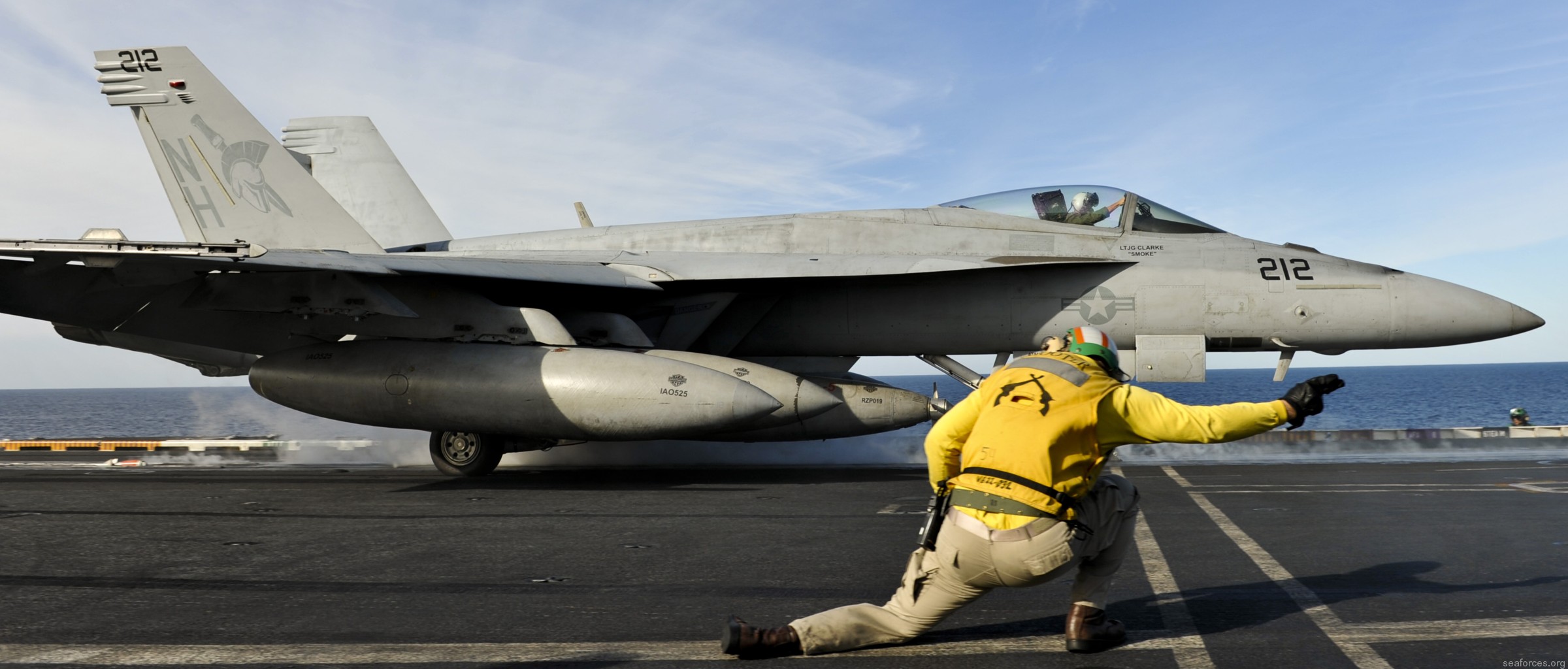 vfa-147 argonauts f/a-18e super hornet strike fighter squadron carrier air wing cvw-11 uss nimitz cvn-68 120