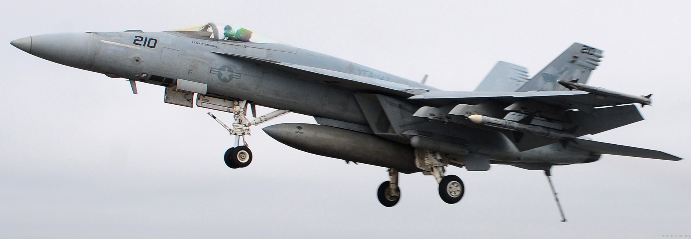 vfa-147 argonauts f/a-18e super hornet strike fighter squadron cvw-14 uss ronald reagan cvn-76 130