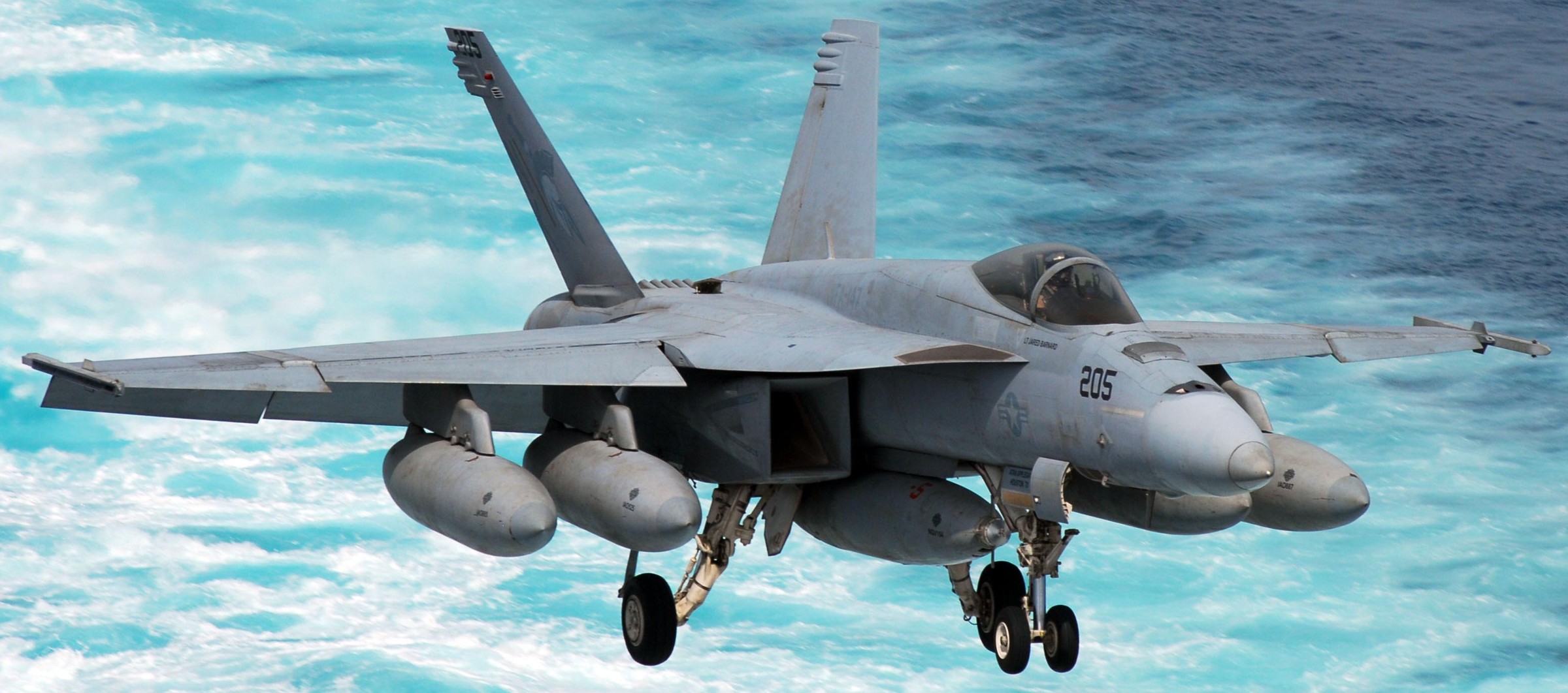 vfa-147 argonauts f/a-18e super hornet strike fighter squadron cvw-14 uss ronald reagan cvn-76 143