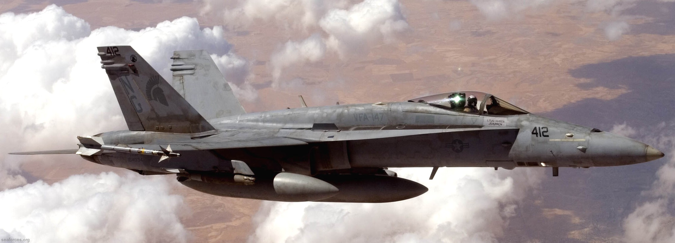 vfa-147 argonauts f/a-18c hornet strike fighter squadron cvw-9 uss carl vinson cvn-70 164 persian gulf