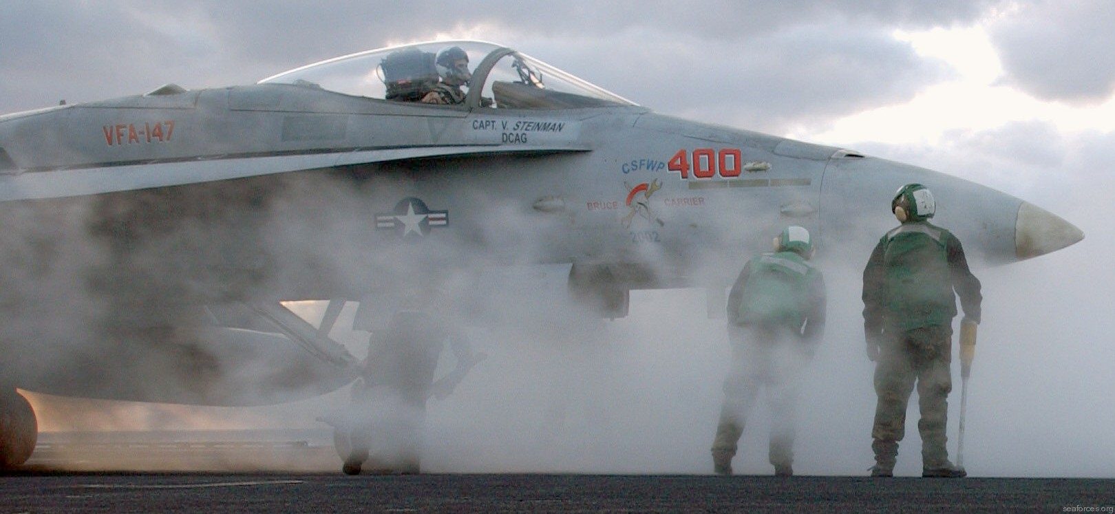 vfa-147 argonauts f/a-18c hornet strike fighter squadron cvw-9 uss carl vinson cvn-70 172