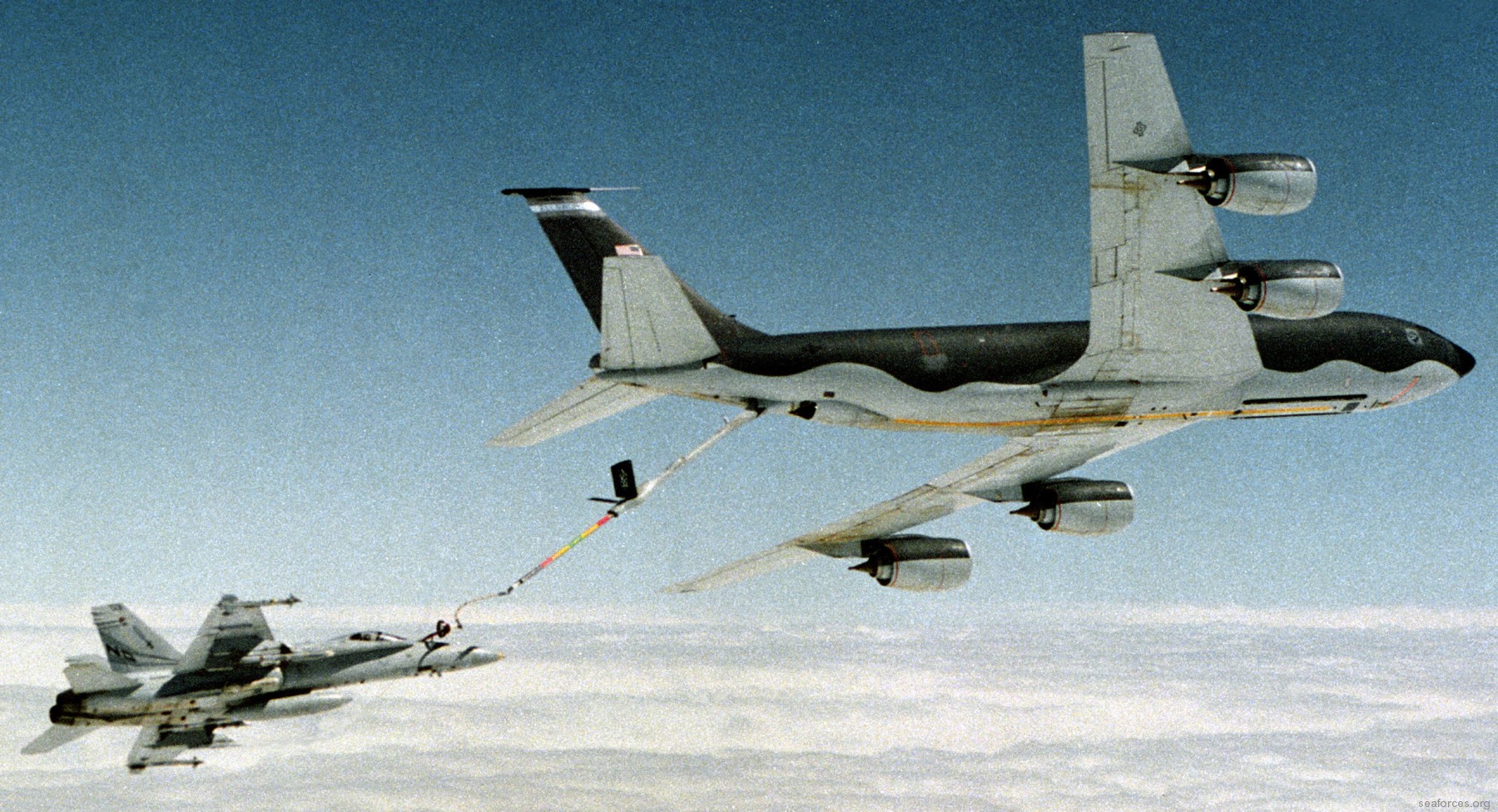 vfa-147 argonauts f/a-18c hornet strike fighter squadron cvw-9 uss nimitz cvn-68 186